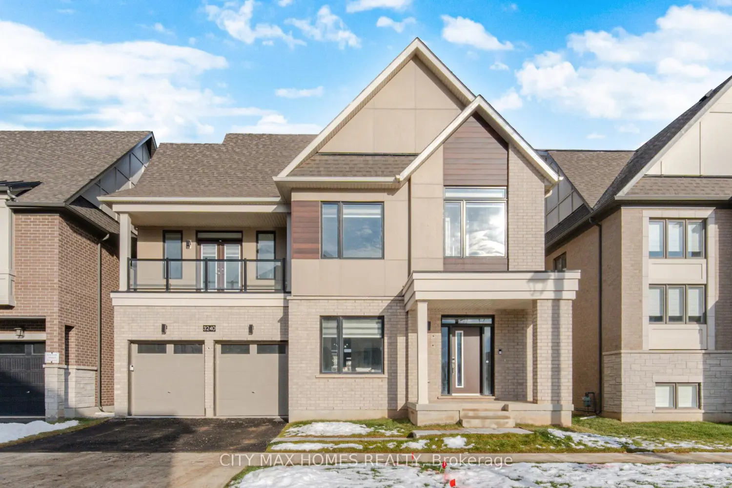 3240 Mariner Passage