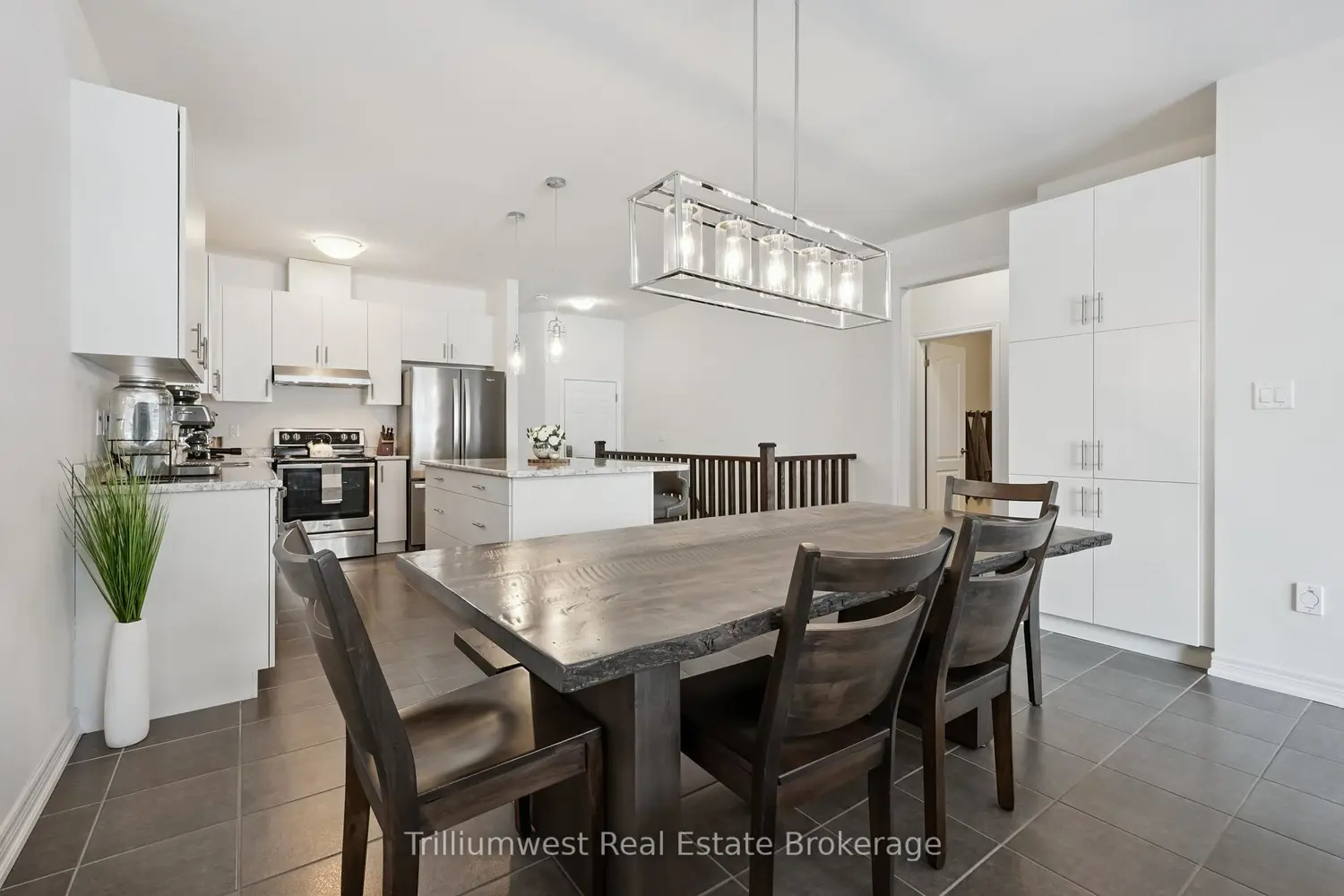 125 Edgar Bonner Avenue photo 5