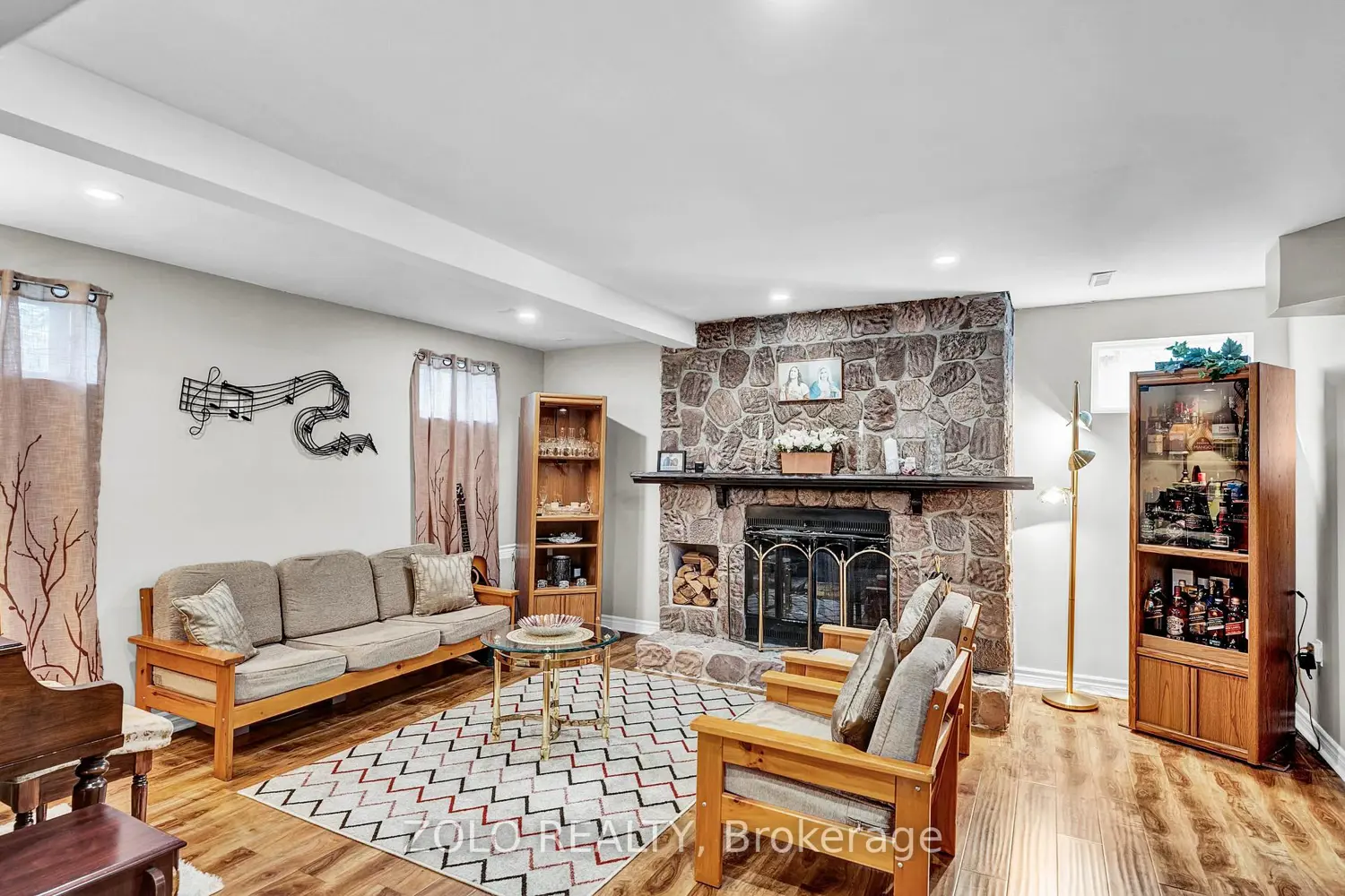 Additional image 17 of 129 Folkstone Crescent