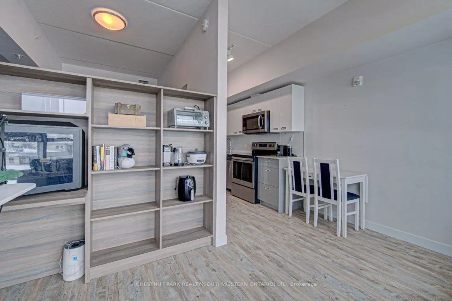 Additional image 13 of 257 Hemlock Street 606