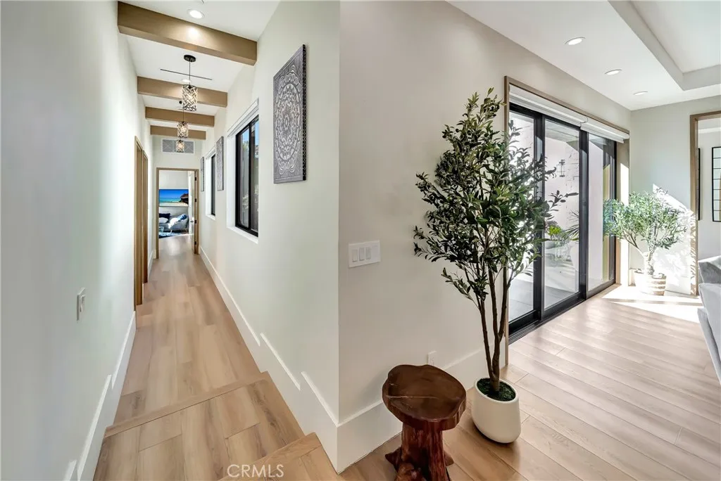 Additional image 31 of 19225 Rosita St, Tarzana, CA 91356