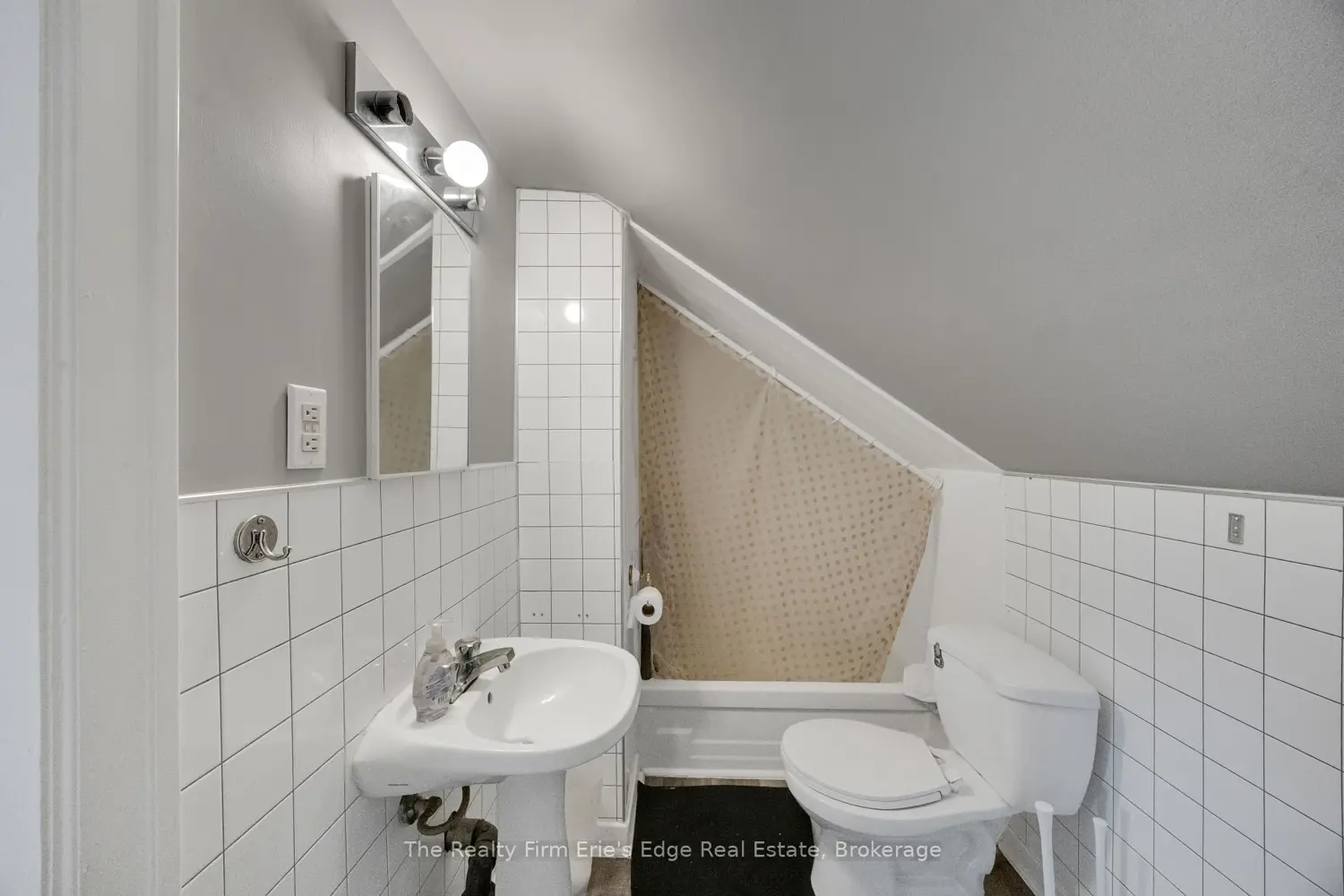 Additional image 16 of 21 Hardy Avenue