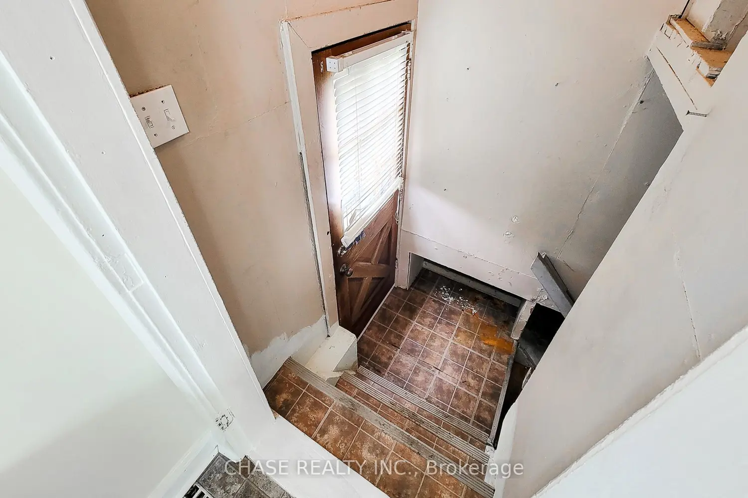 Additional image 18 of 107 Saint George Street