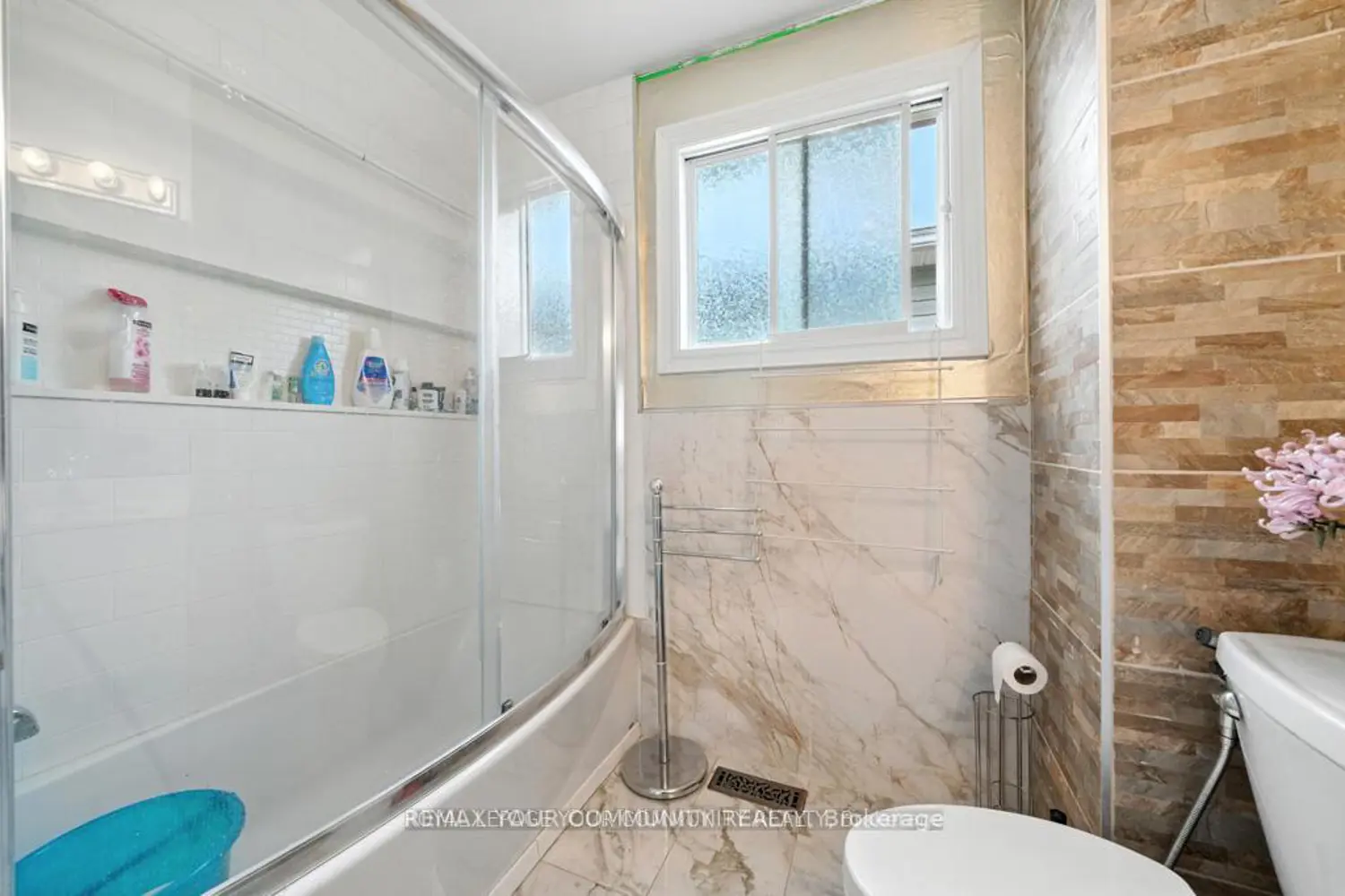104 Garden Drive photo 3