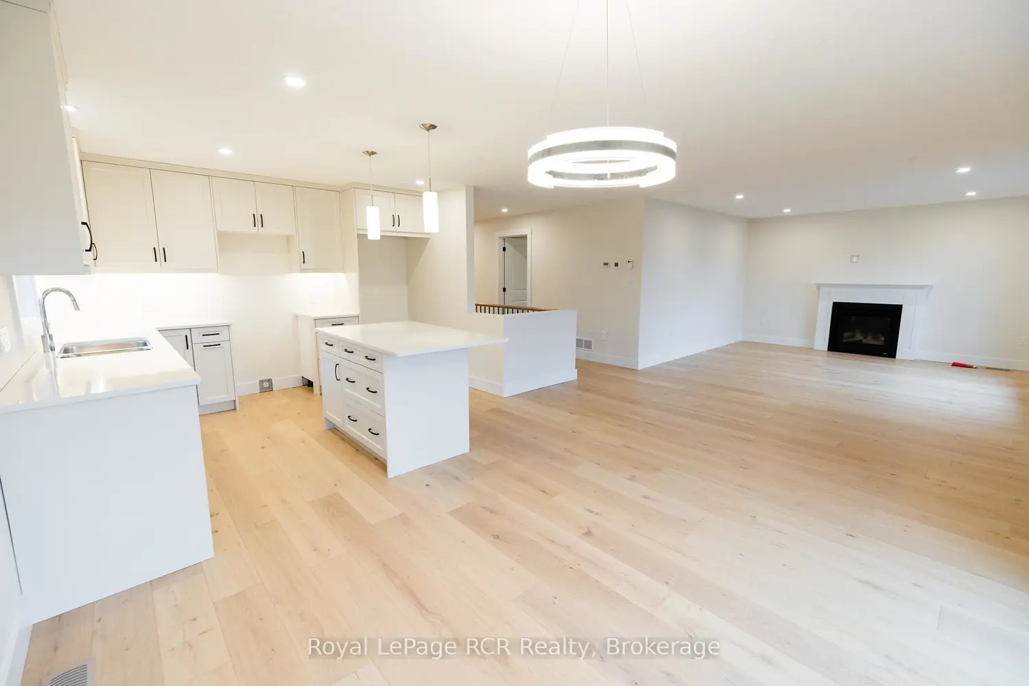 Additional image 7 of 222 16Th Avenue Crescent