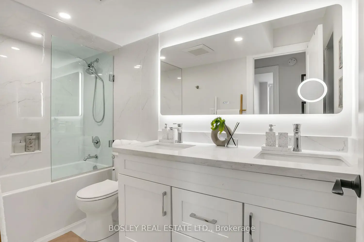 Additional image 13 of 10 Edgecliff Golfway 1411