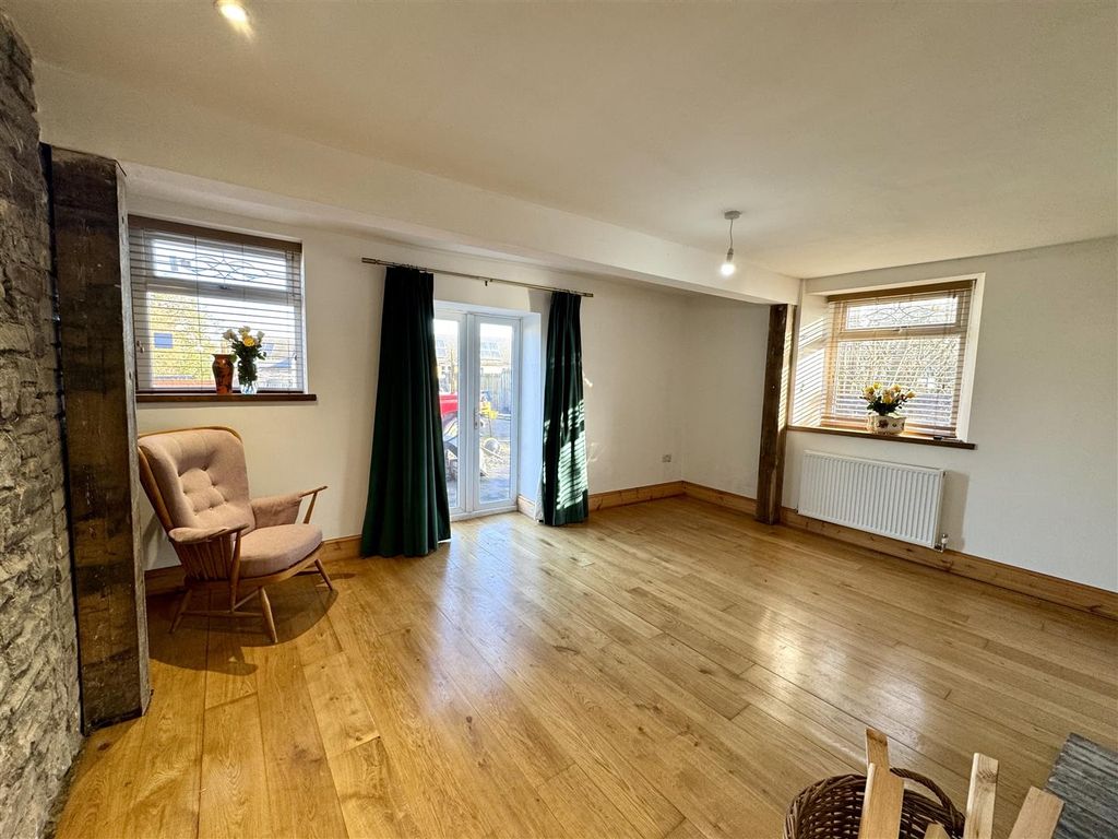 Additional image 20 of 7 bed property for saleClarence Street, Brynmawr, Ebbw Vale NP23