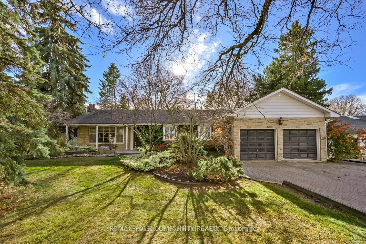 23 Denham Drive photo 3