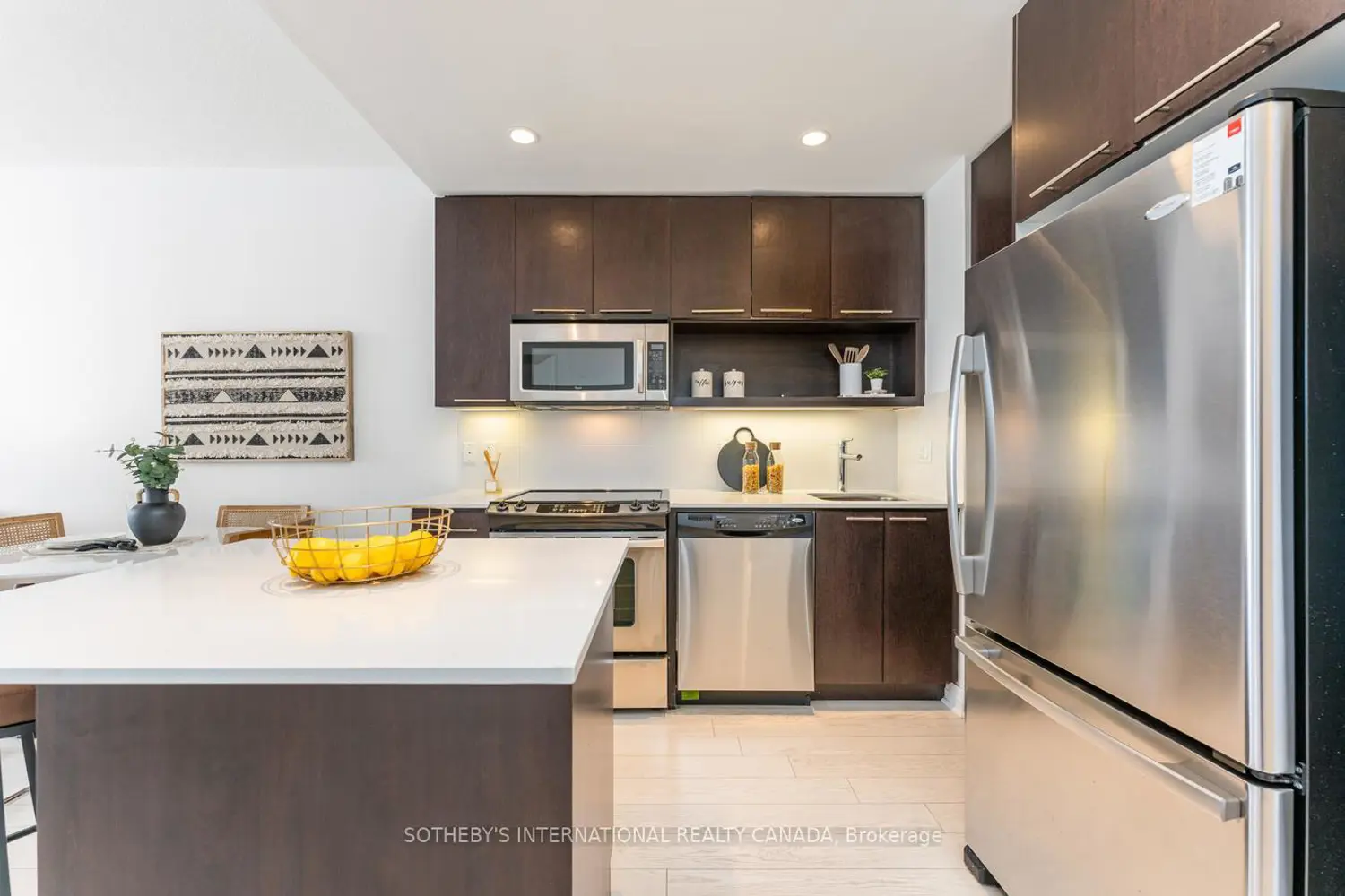 Additional image 6 of 100 Harrison Garden Boulevard 824