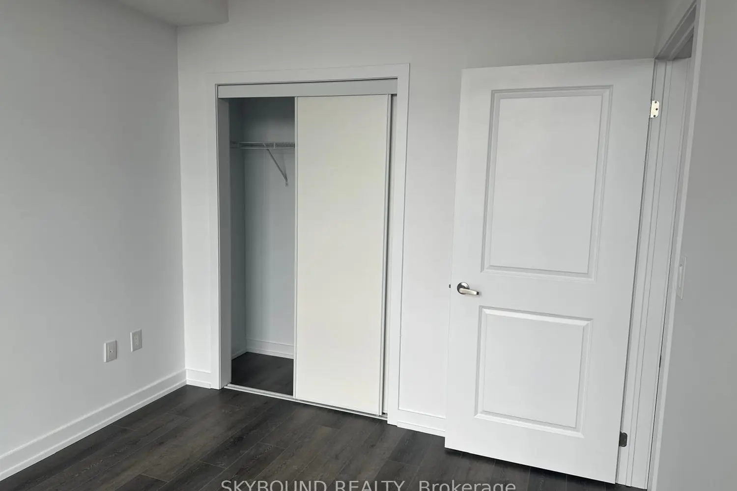 Additional image 10 of 470 Dundas Street 212