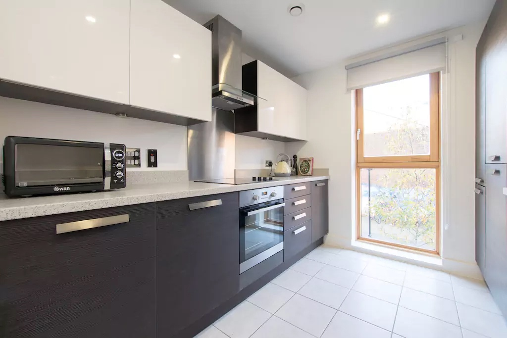 Additional image 4 of 3 Bed Flat, Basin Mill Apartments, E2, N1 7GU