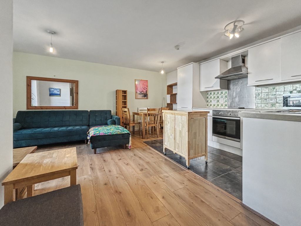 1 bed flat for saleKings Quarter Apartments, 12 Charles Street, Bristol, 3Nn, Gb BS1