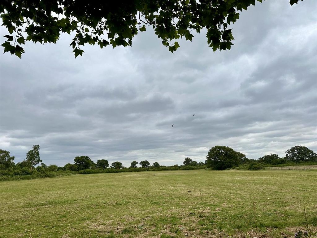 Additional image 4 of Land for saleThe Paddocks, Cotton End MK45
