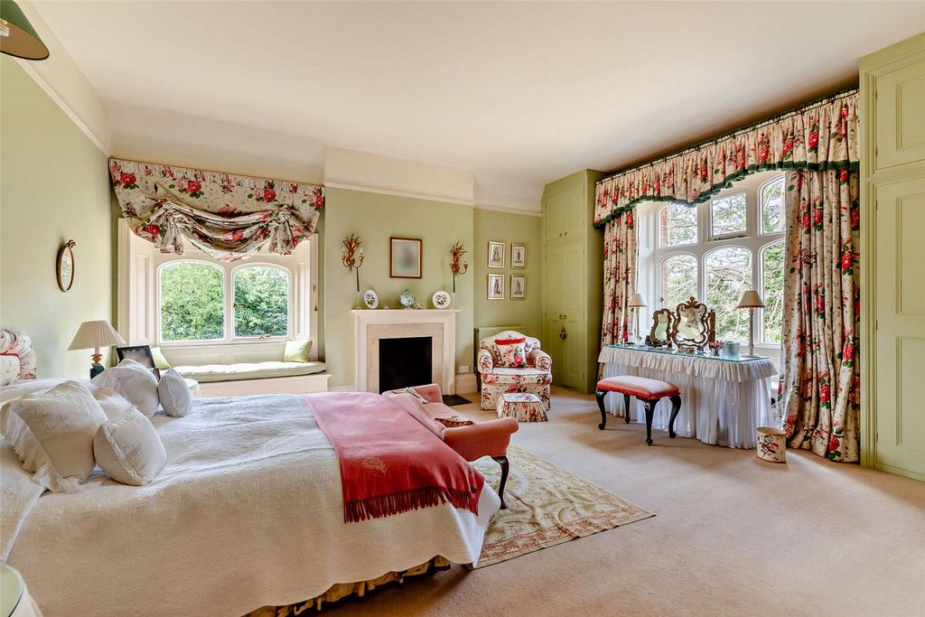 Additional image 14 of 6 bed detached house for saleDonnington, Newbury, Berkshire RG14