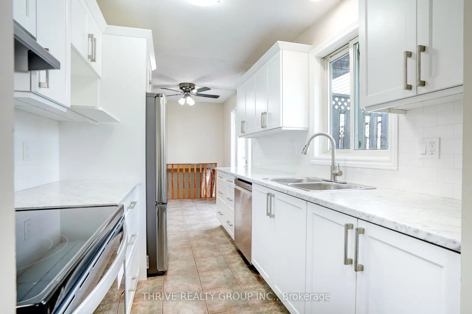 897 Thistledown Way photo 4