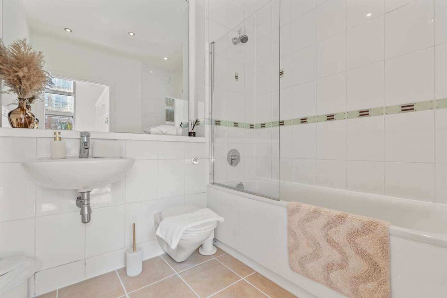 Additional image 13 of 1 Bed Flat, New Hampton Loft, B18, N1 7GU