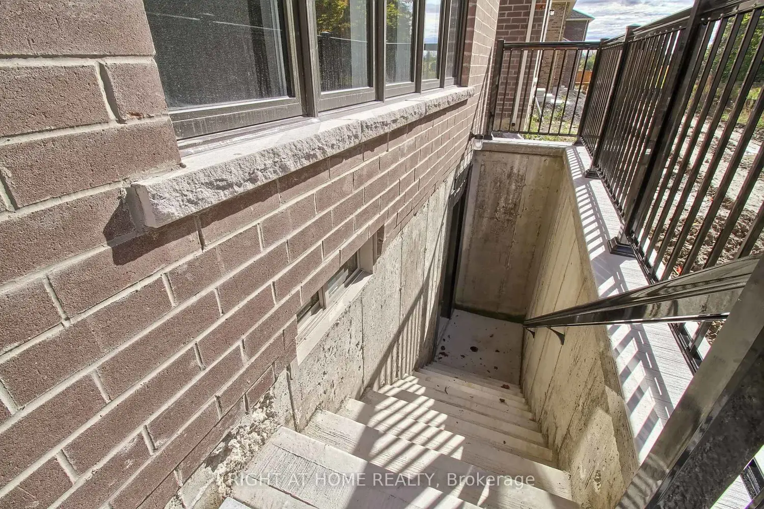 Additional image 16 of 31 Dorothy Caine Crescent