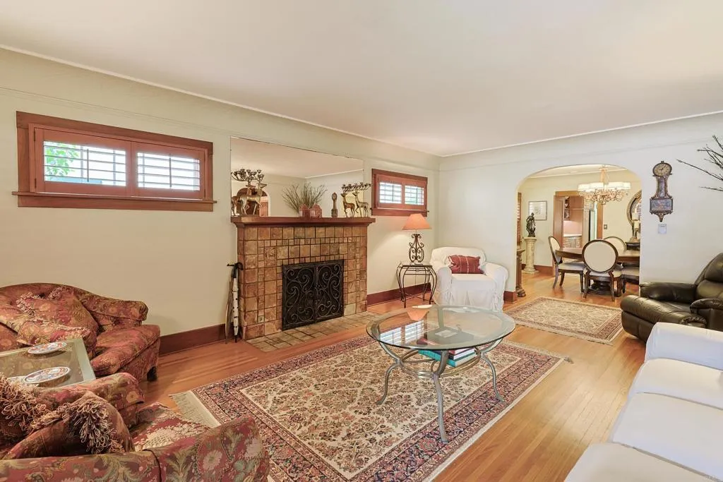 Additional image 61 of 1027 Encino, Coronado, CA 92118