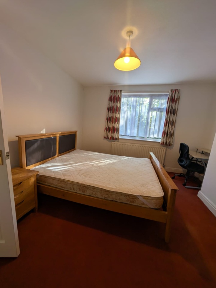 Additional image 2 of 4 Bed Semi-Detached House, Kelso Gardens, LS2, N1 7GU