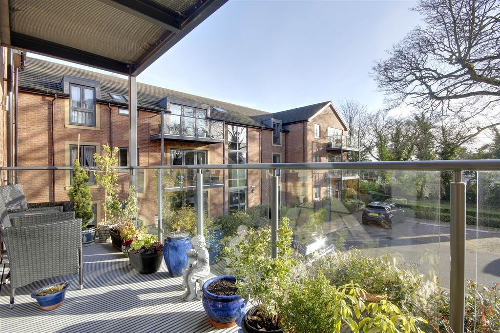 Additional image 3 of 2 bed flat for saleStapleton Court, Waller Grove, Swanland HU14