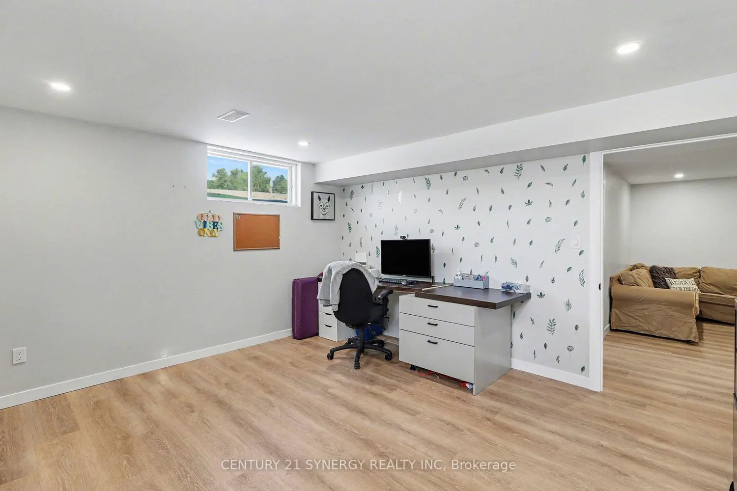 Additional image 14 of 2290 Valley Street