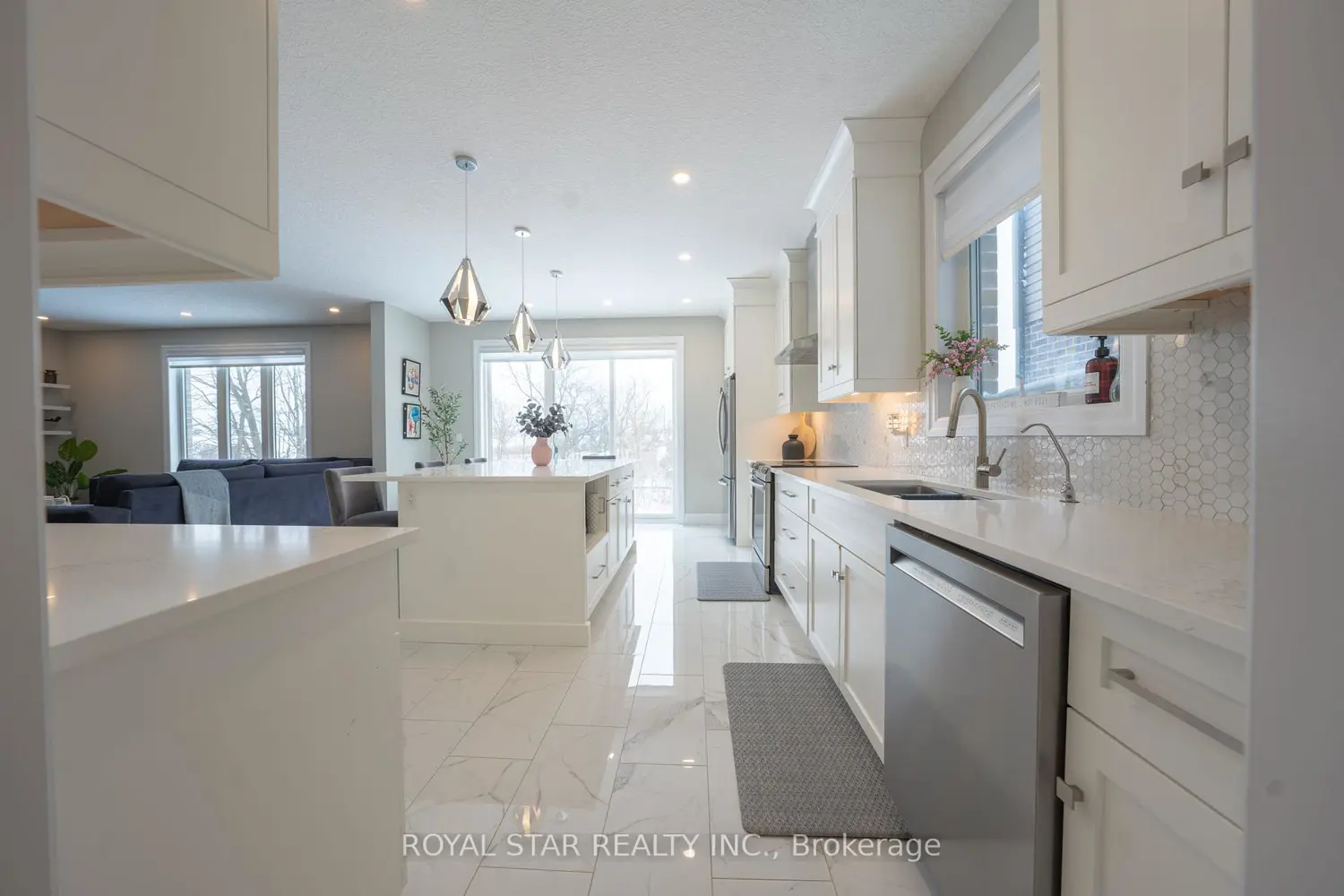 Additional image 5 of 325 Masters Drive