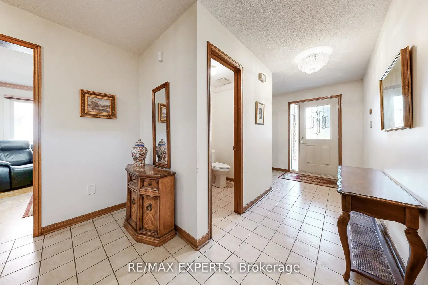 Additional image 3 of 47 Velvet Crescent