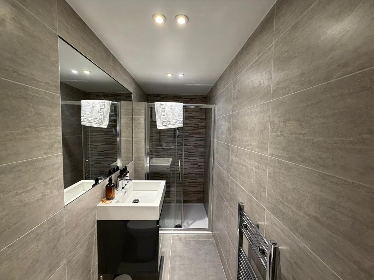 Additional image 10 of 1 Bed Flat, Lavender Hill, SW11, SW11 5RW