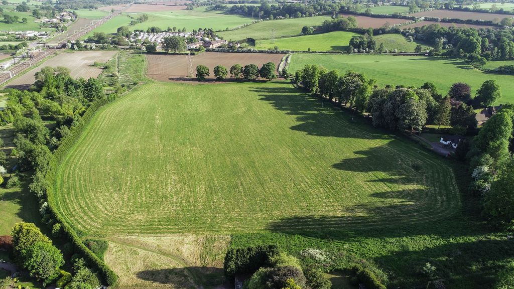 Land for saleA41, Stableford ST5 photo 2