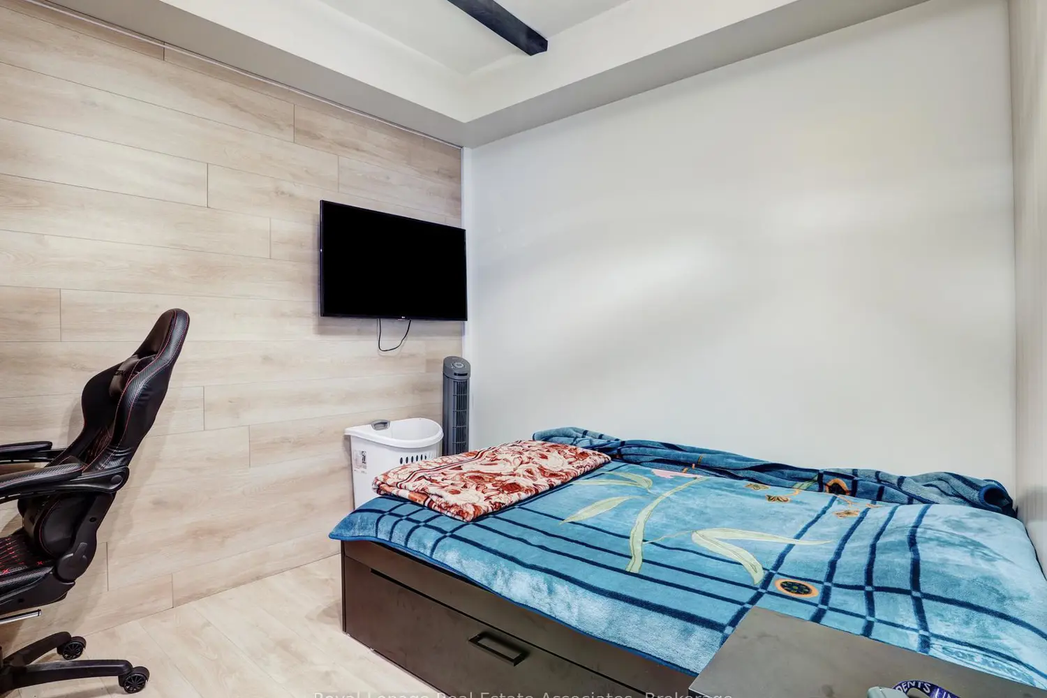 Additional image 11 of 145 Columbia Street 2002