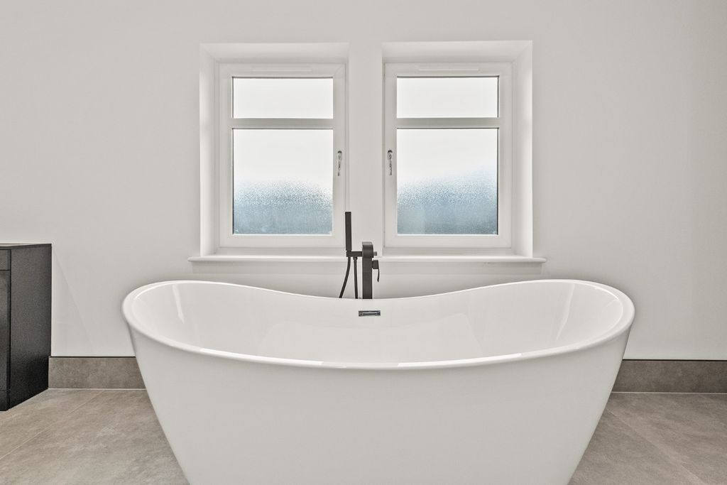 Additional image 15 of 5 bed detached house for saleInchcross Steadings, Bathgate EH48