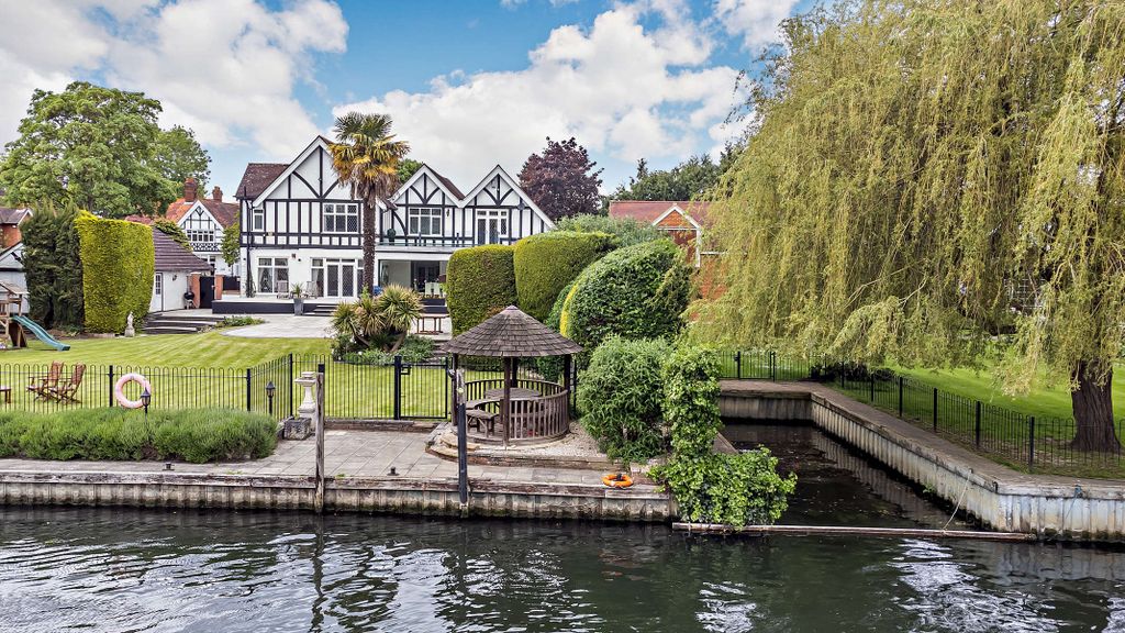 7 bed detached house for saleFishery Road, Bray SL6