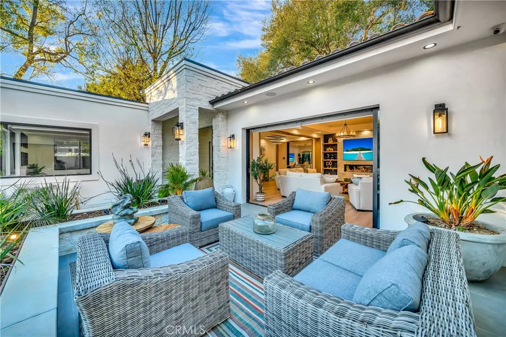 Additional image 91 of 19225 Rosita St, Tarzana, CA 91356