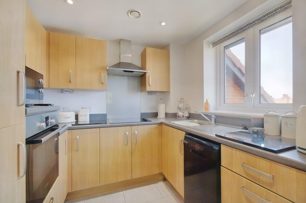 Additional image 7 of 2 bed flat for saleSandy Lane, Prestatyn LL19