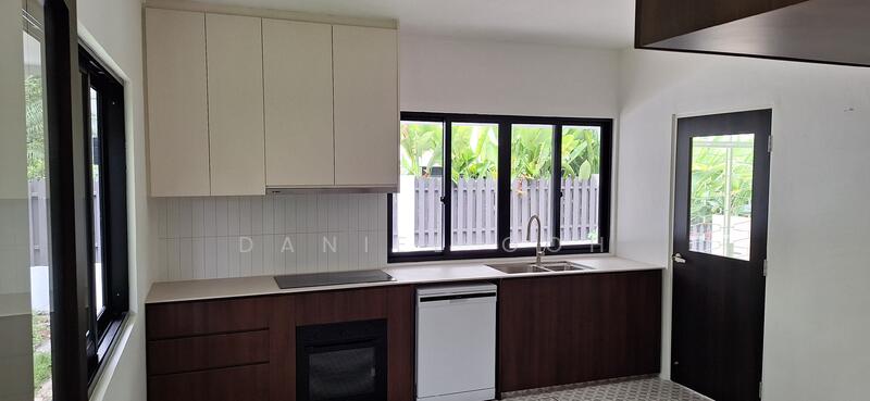 Additional image 7 of Pasir Ris Road