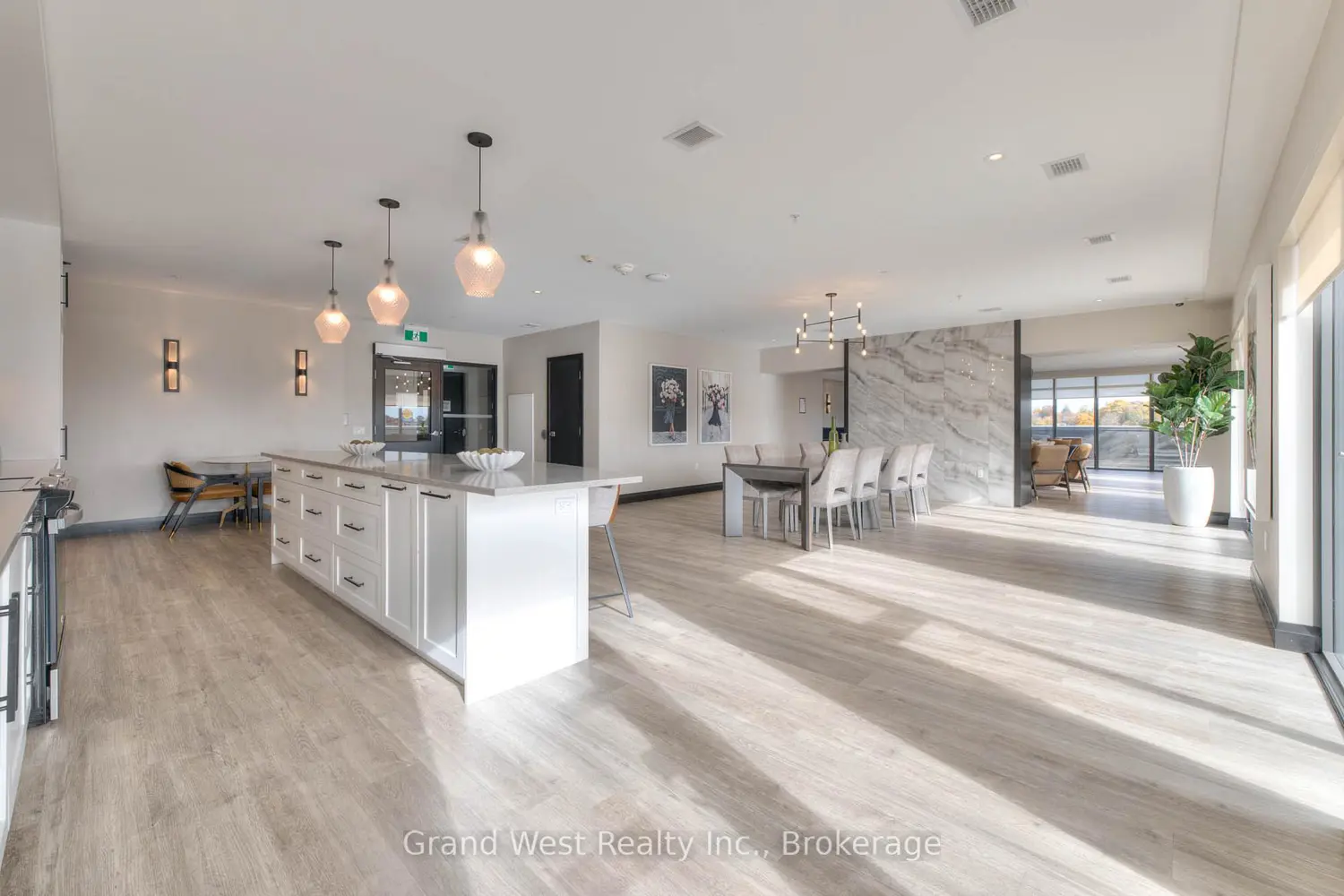 Additional image 17 of 50 Grand Avenue 602