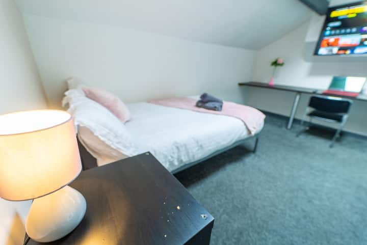 Additional image 6 of Studio Flat, Birmingham, B29, N1 7GU