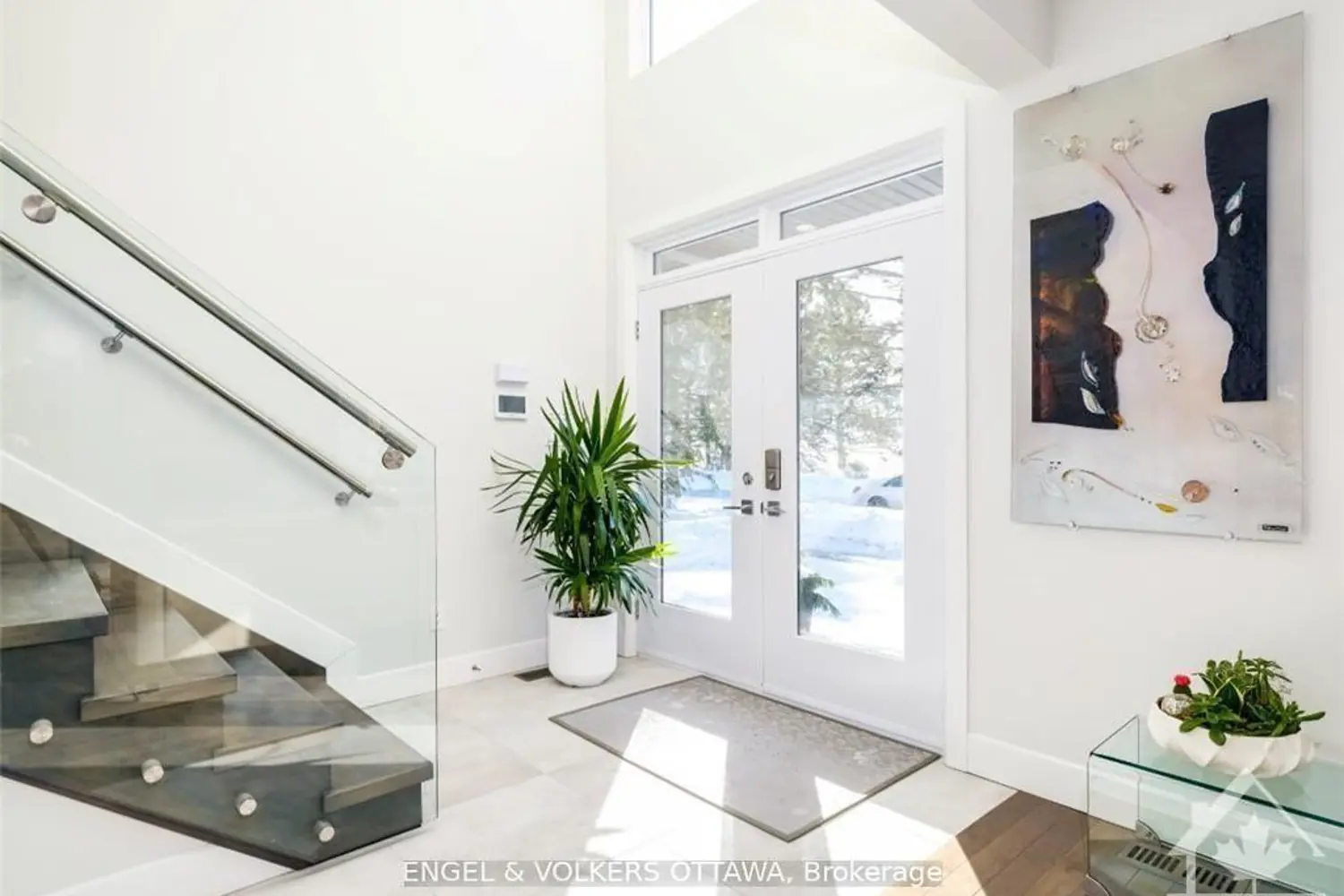 615 Island Park Crescent