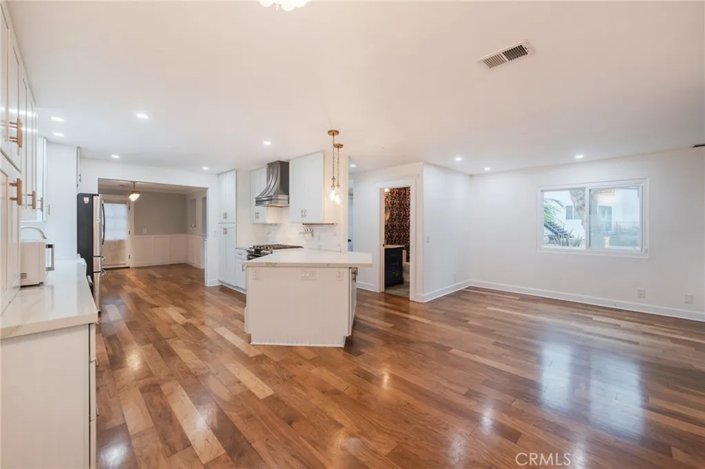 Additional image 52 of 1140 Laurel Ave, Manhattan Beach, CA 90266