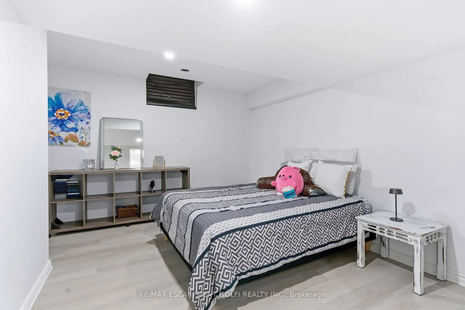 Additional image 13 of 28 Silverwood Avenue