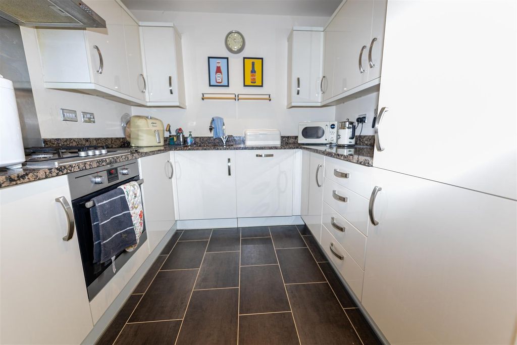 Additional image 12 of 2 bed flat for saleBasin Road, Worcester WR5