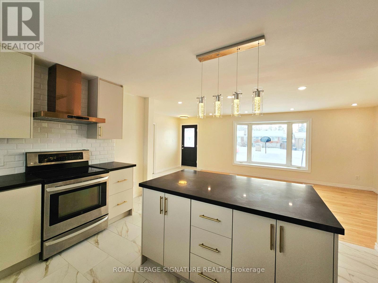 Additional image 4 of A-38 Sherry Lane, Ottawa, ON, K2G3L7