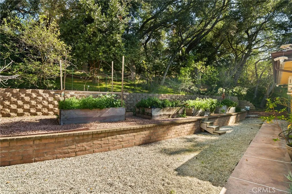 Additional image 50 of 809 Highland Drive, La Canada Flintridge, CA 91011