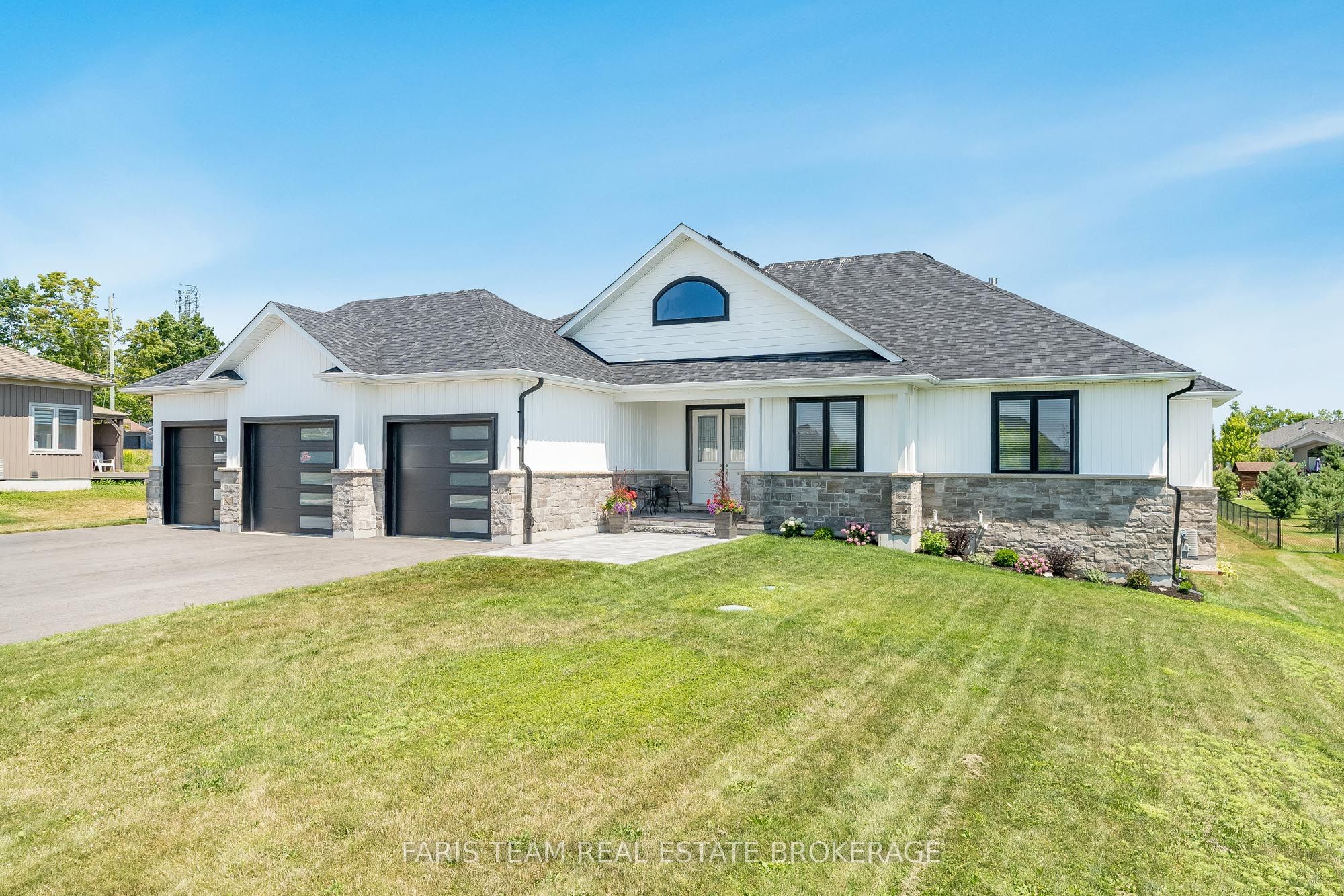 Additional image 2 of 5 Breanna Boulevard, Oro-medonte, ON, L3V 6H2