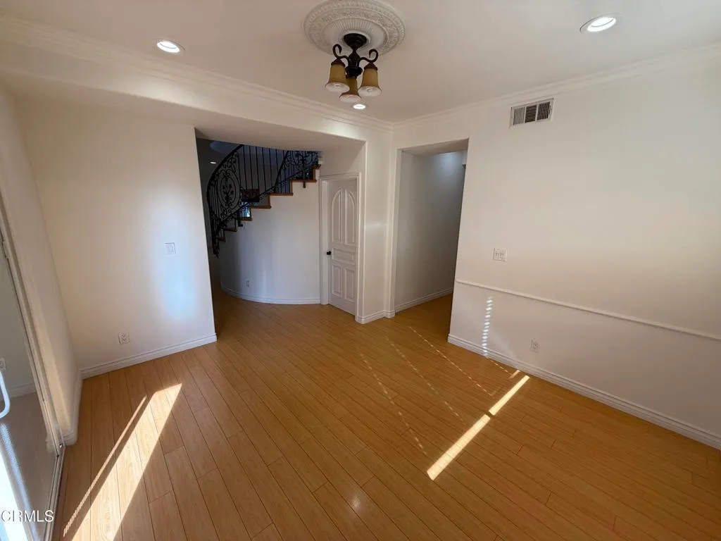 Additional image 45 of 7011 N Liberty Drive, Los Angeles, CA 91405