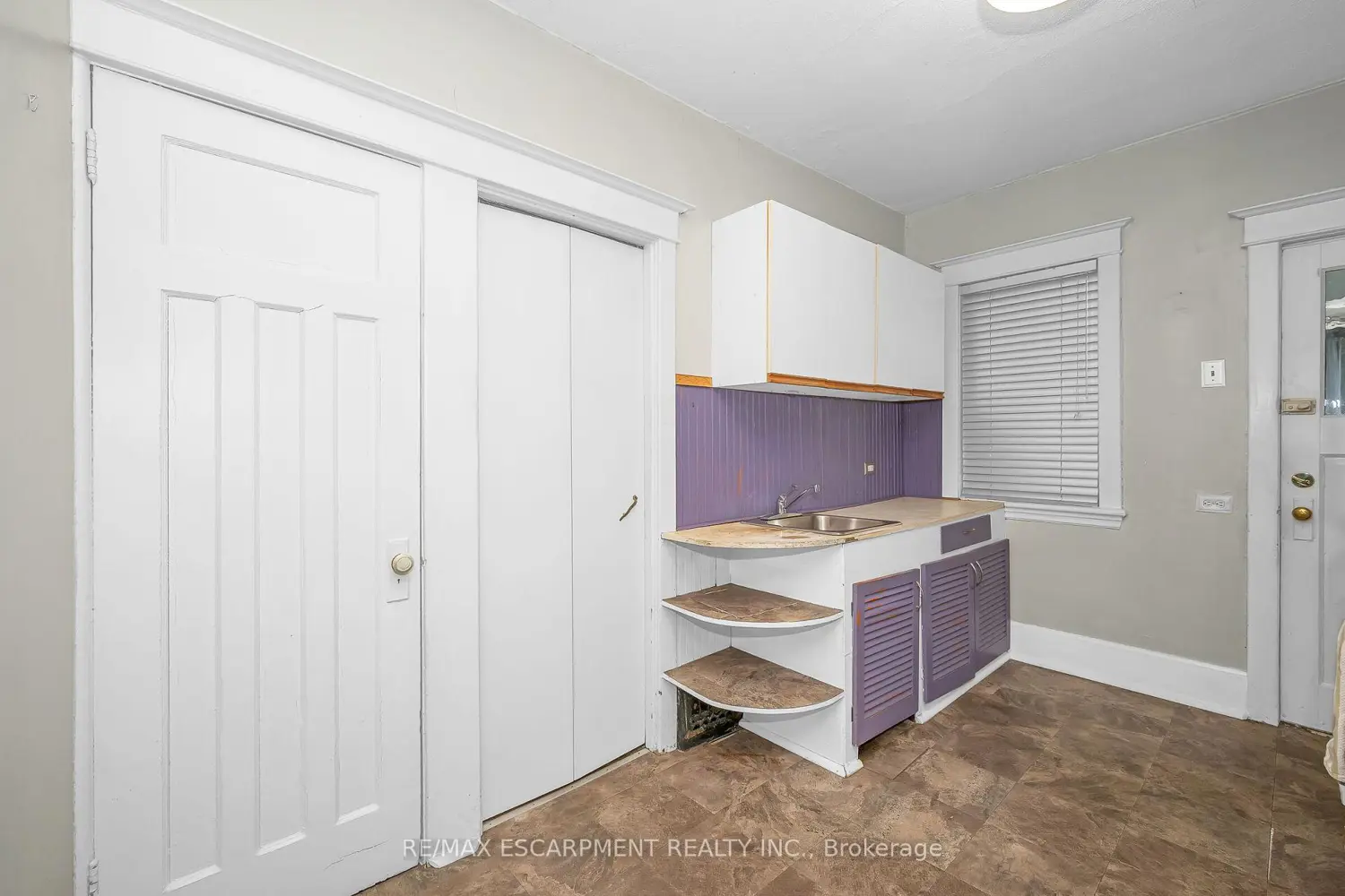 Additional image 11 of 31 1/2 Garside Avenue