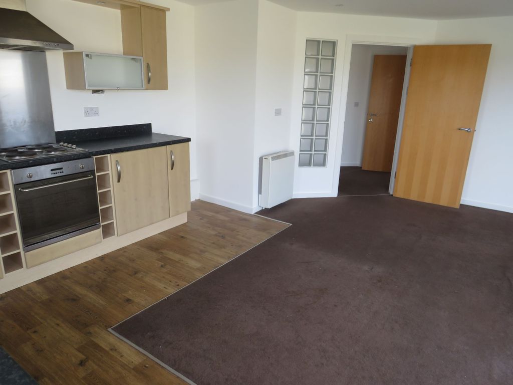 Additional image 6 of 3 bed flat for saleFlat, Cwrt Westfa, Pentre Doc Y Gogledd, Llanelli SA15