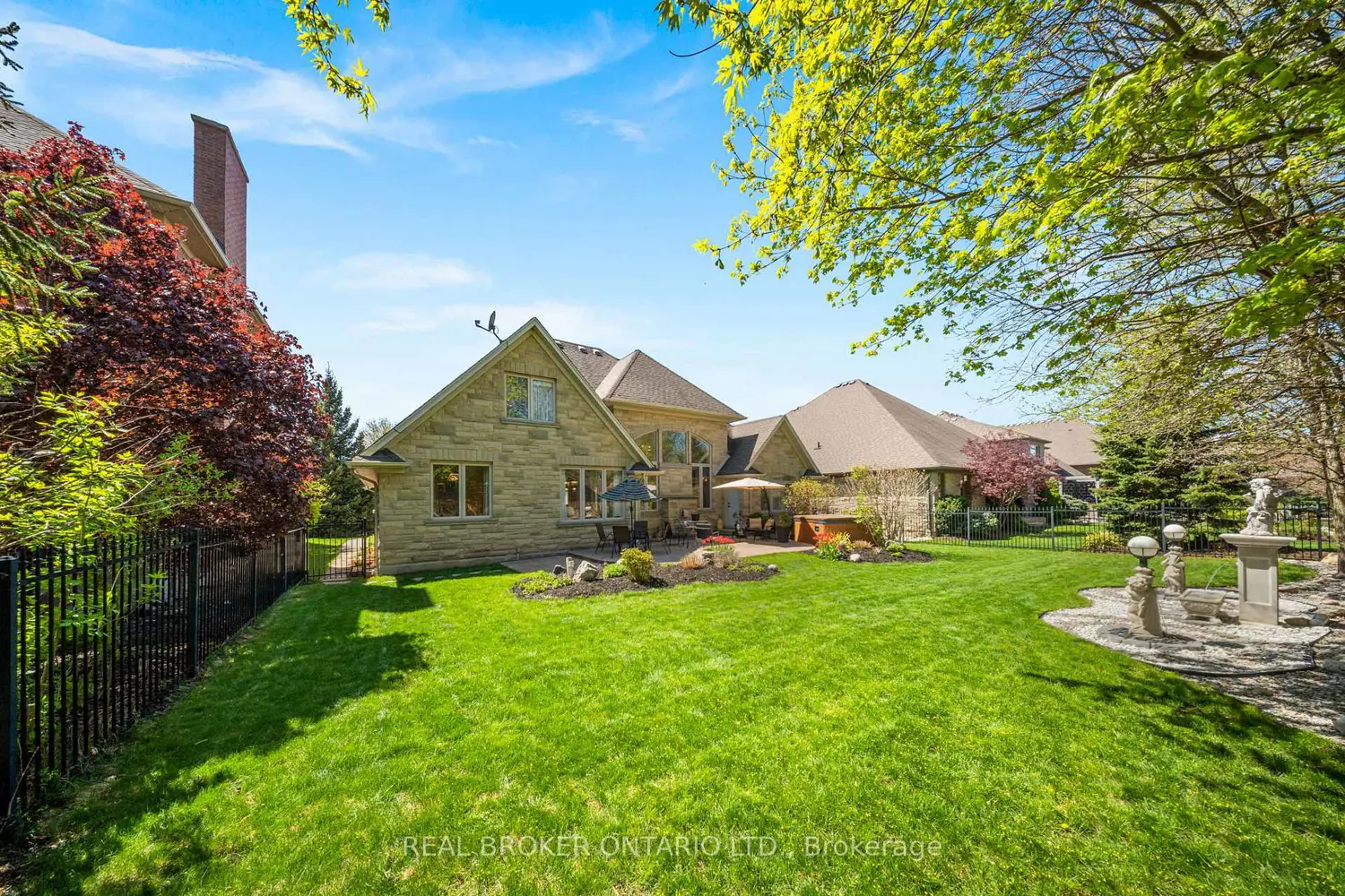 Additional image 18 of 215 Black Maple Court