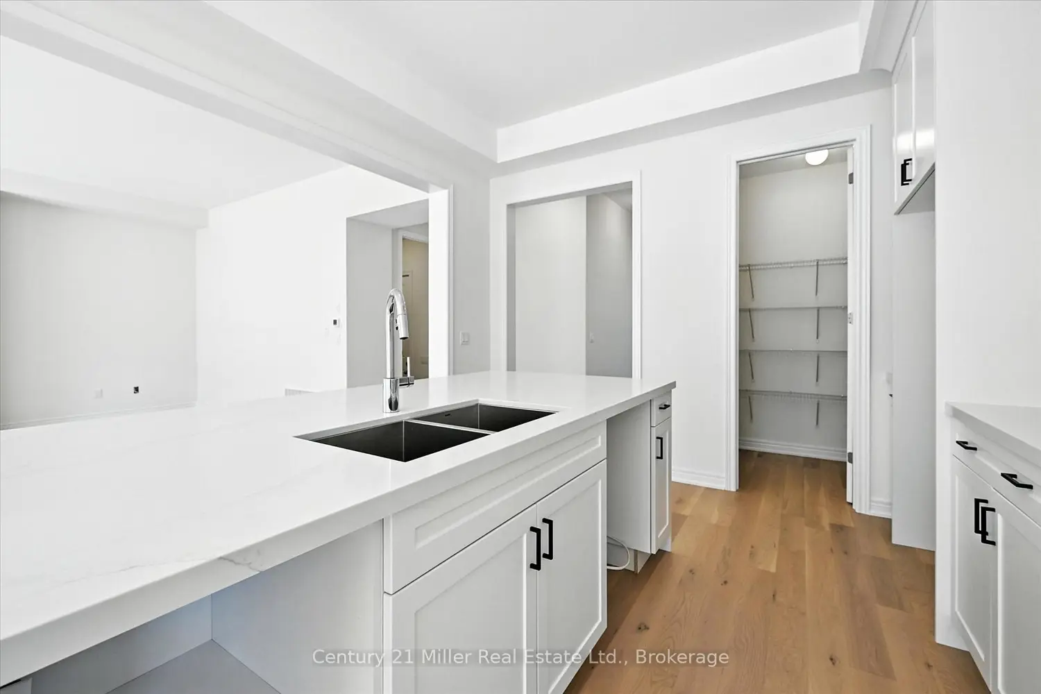Additional image 6 of 3250 Millicent Avenue