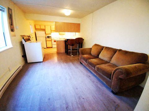 5521, 5523 Main Street, Vancouver, BC, V5W 2S3